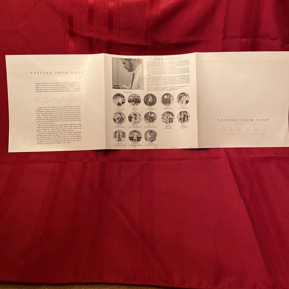 Elvis Presley: Looking at a Legend Delphi Collector Plate - 8 1/2” - Picture 5 of 7